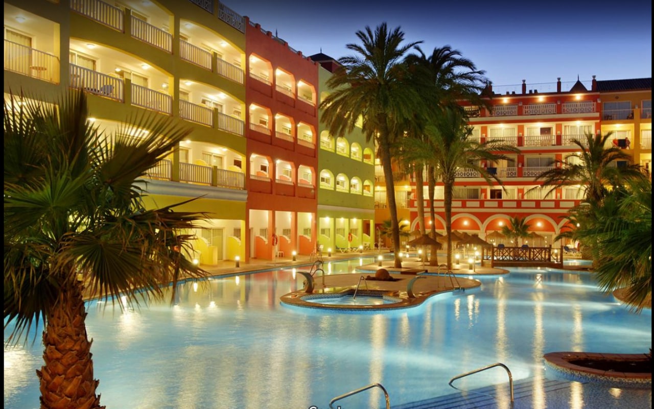 Mediterráneo Bay Hotel and Resort